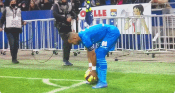 克罗斯：居莱尔和我不是同类型球员，我相信他能在皇马待很久