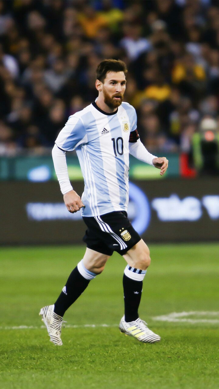 从弗里克的摇头中读懂了一切，巴萨的复兴之路还很漫长 巴塞罗那