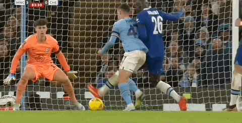 AC米兰1-0登顶意甲！38岁名将却抢走风头，带队12场不败紧追榜首