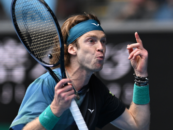 更是对那些 更是对那些